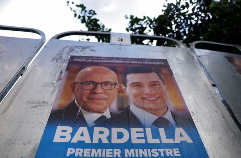 Πυρετώδεις διαβουλεύσεις για να μην εξασφαλίσει η γαλλική ακροδεξιά την απόλυτη πλειοψηφία στον β' γύρο των εκλογών