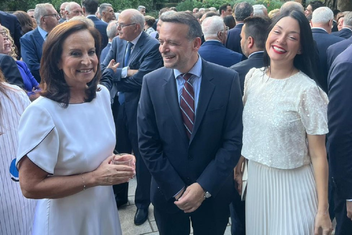 Άννα Διαμαντοπούλου, Νάντια Γιαννακοπούλου και Χάρης Δούκας στο Προεδρικό Μέγαρο