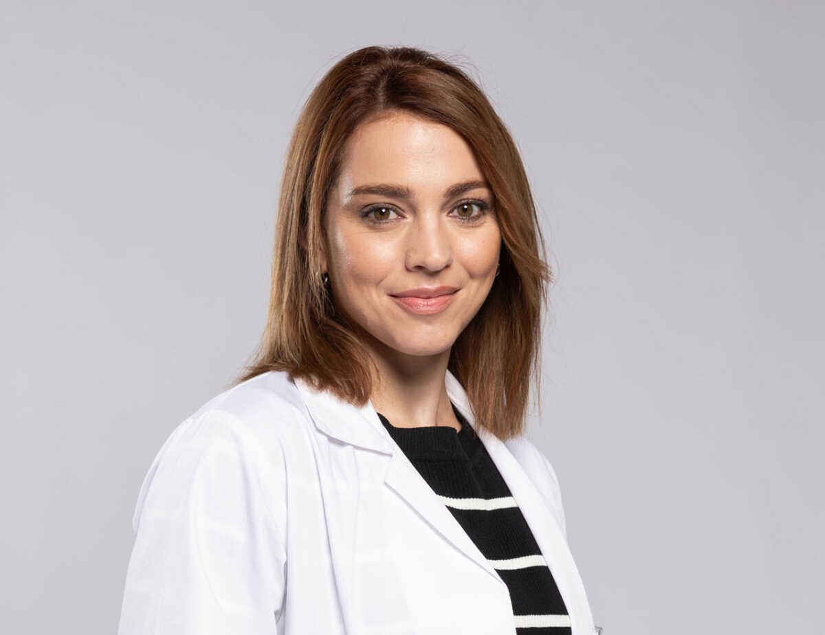 «Ο Γιατρός» – Έλενα Μεγγρέλη: Η ψυχολόγος που καθορίζει την τύχη του Αντρέα στο νοσοκομείο
