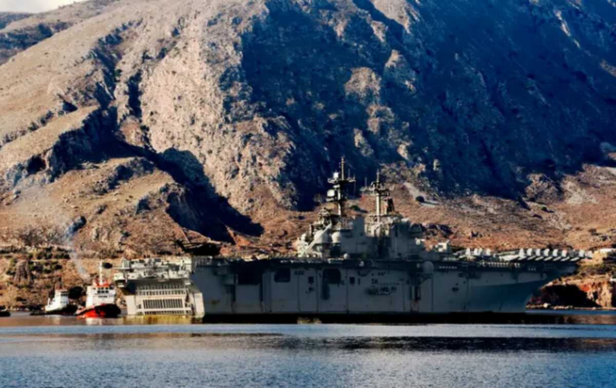 Χανιά: Εικόνες από το ελικοπτεροφόρο «USS WASP» με μήκος 257 μέτρα που έδεσε στη Σούδα