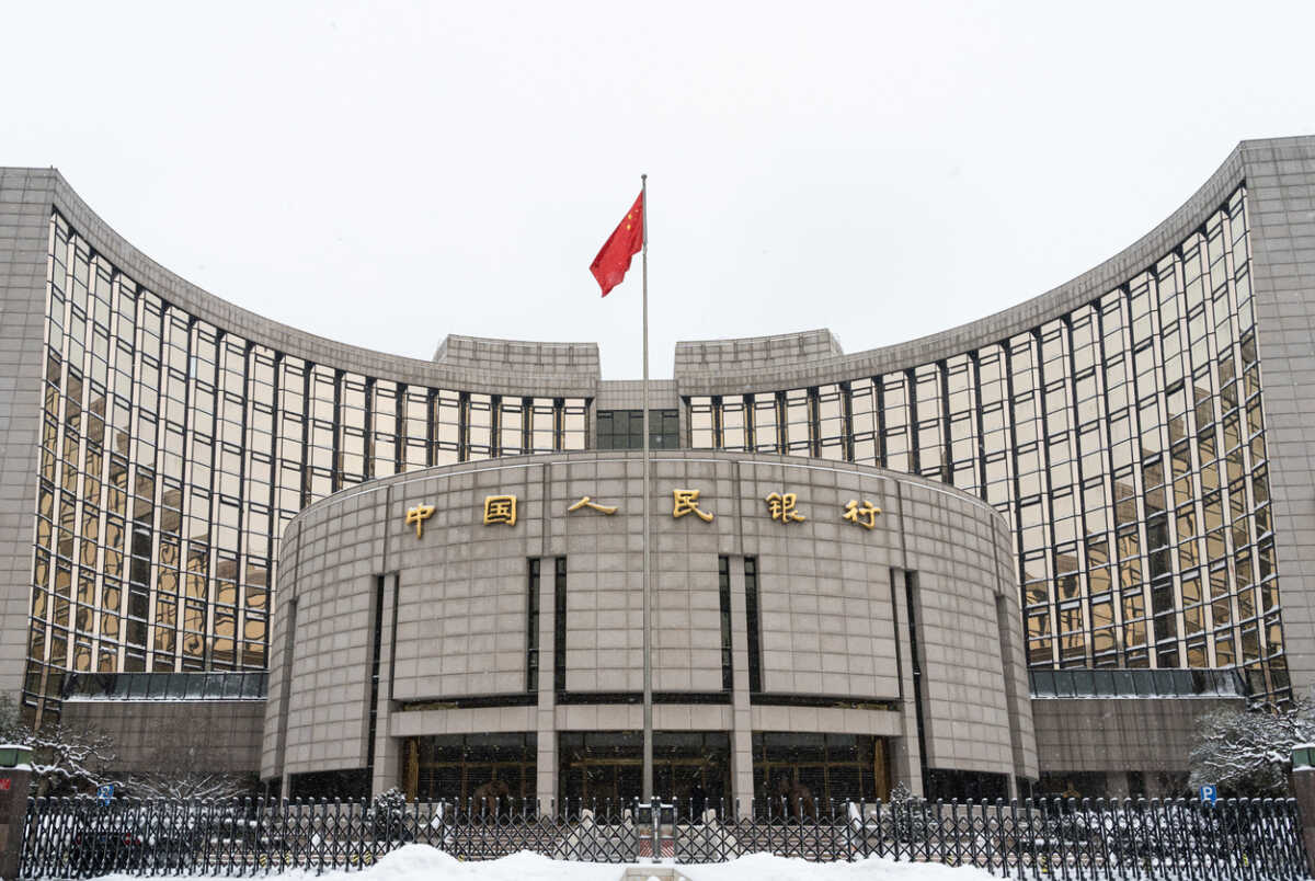 Κίνα: Προκαλεί έκπληξη η μείωση των επιτοκίων μετά την απογοήτευση των επενδυτών