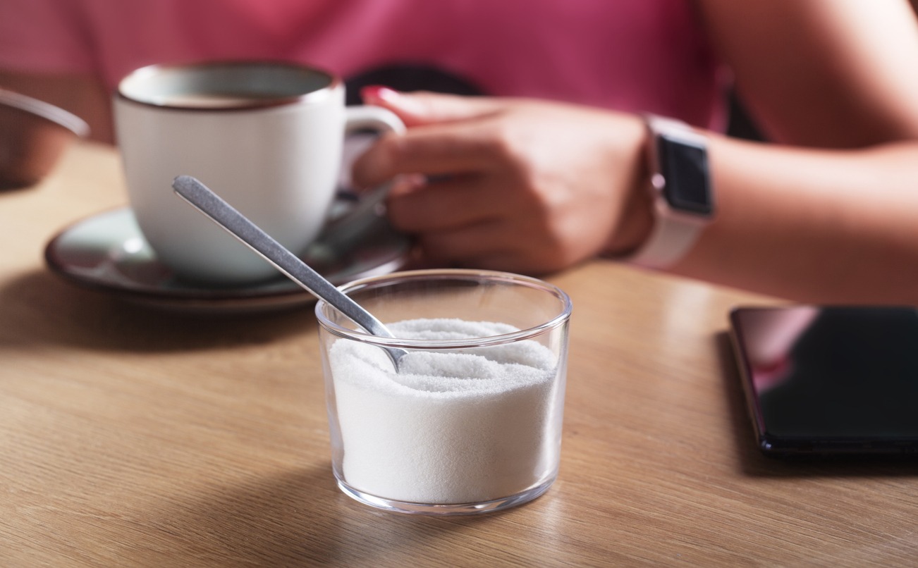 Πώς η κατανάλωση ζάχαρης μας γερνάει: Τι έδειξε έρευνα για τη βιολογική ηλικία