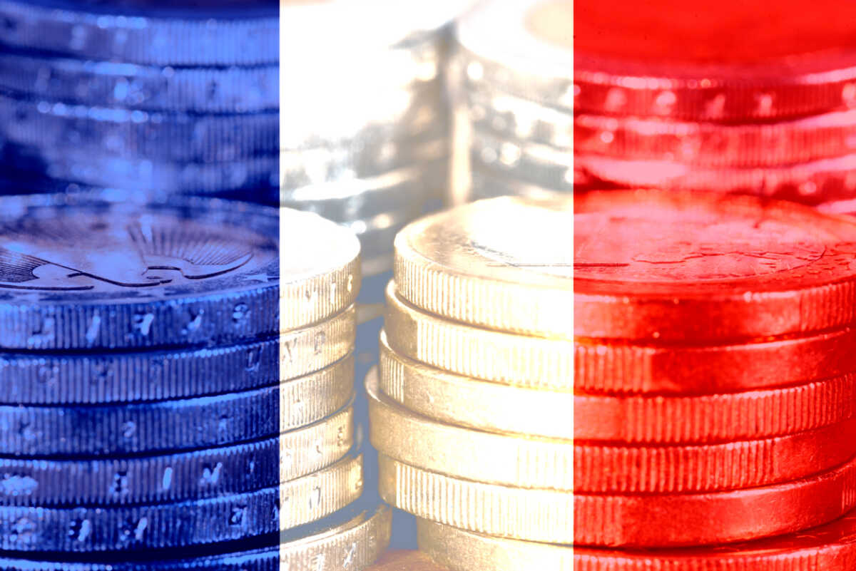 Γαλλία: «Επικίνδυνα εκτεθειμένη» σε νέα σοκ η 2η οικονομία της Ευρωζώνης – Αναζητούνται 15 δισ. ευρώ ετησίως