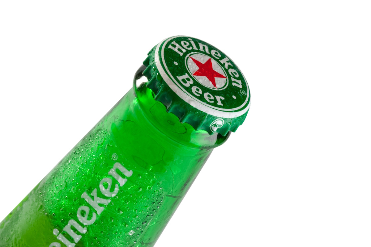 Heineken: Μειώνει την αποτίμησή της συμμετοχής της στην Κίνα
