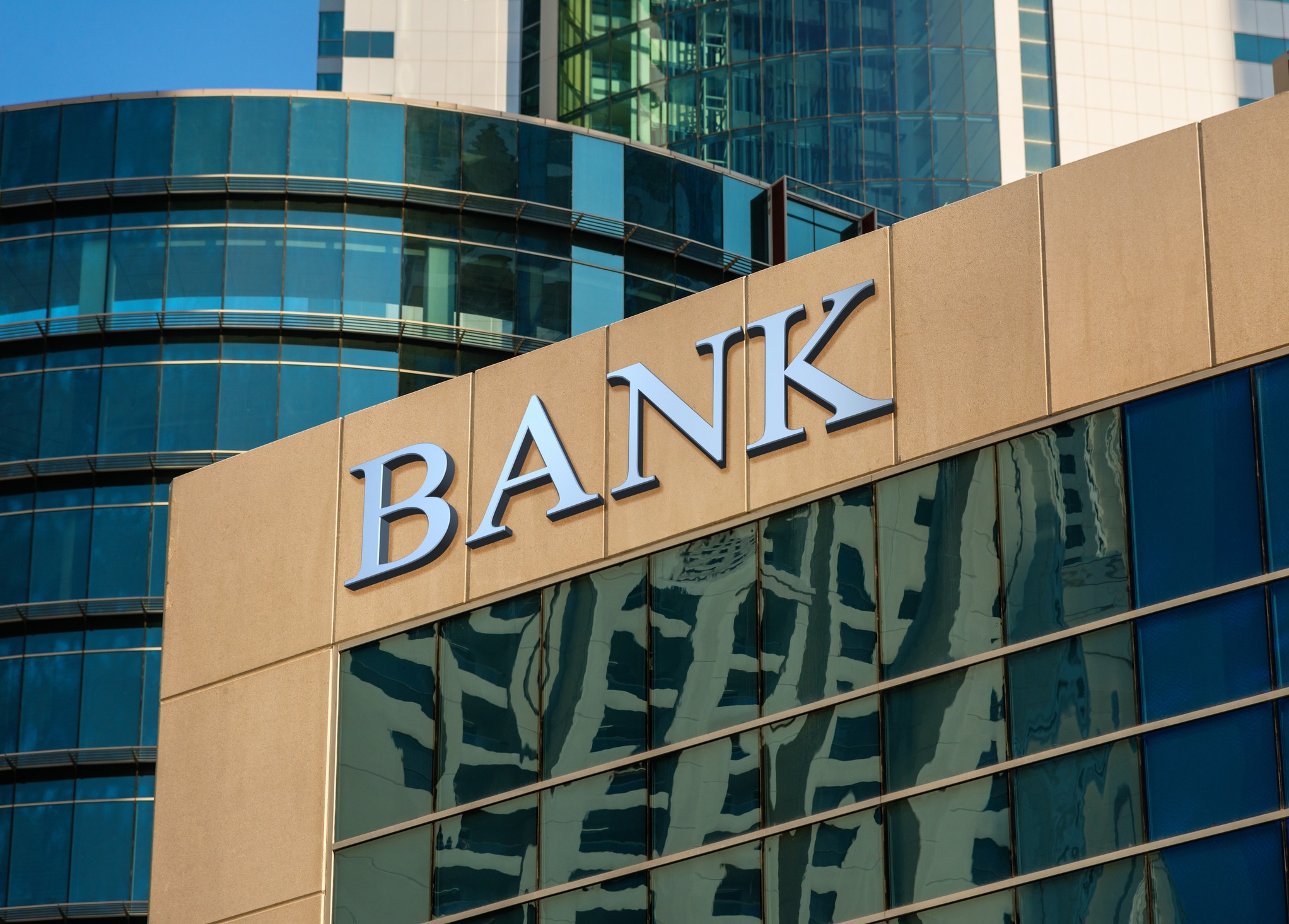 Οι τράπεζες και το «καυτό» ζήτημα της αύξησης των δανείων