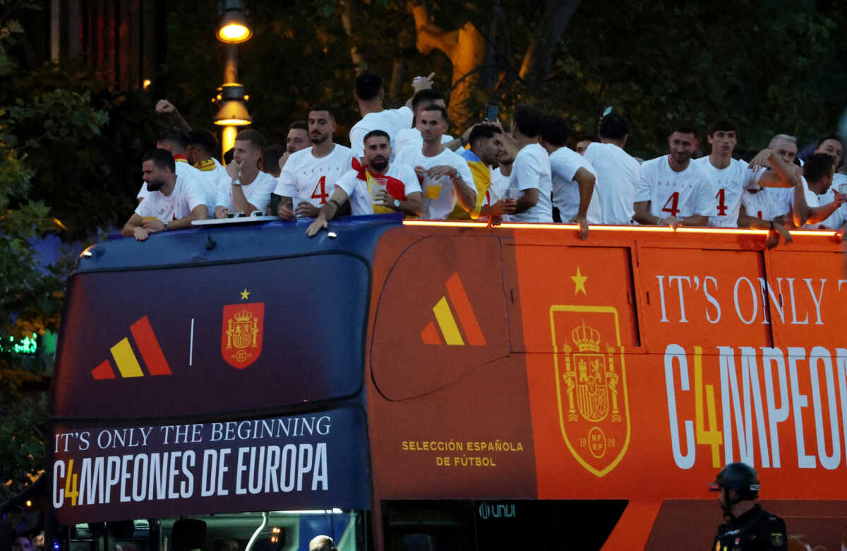 Eθνική Ισπανίας: Ολοκληρώθηκε η παρέλαση των πρωταθλητών Ευρώπης στην Μαδρίτη