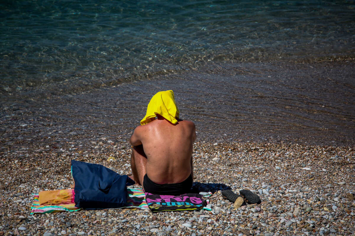 Καιρός αύριο: Ακραία ζέστη με θερμοκρασίες που φτάνουν τους 43 βαθμούς