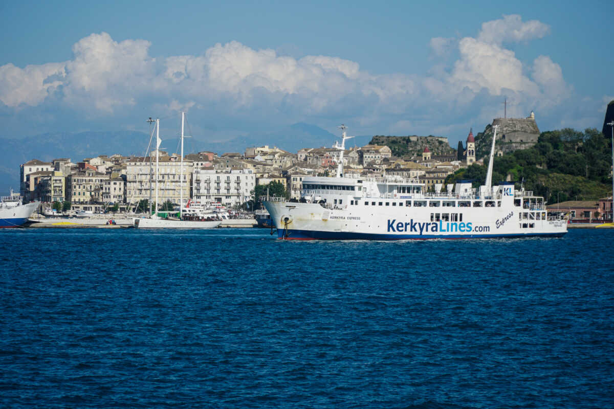 Ακτοπλοϊκά εισιτήρια: Μείωση 25% για τις μεταφορές από την Κέρκυρα με τα Διαπόντια νησιά