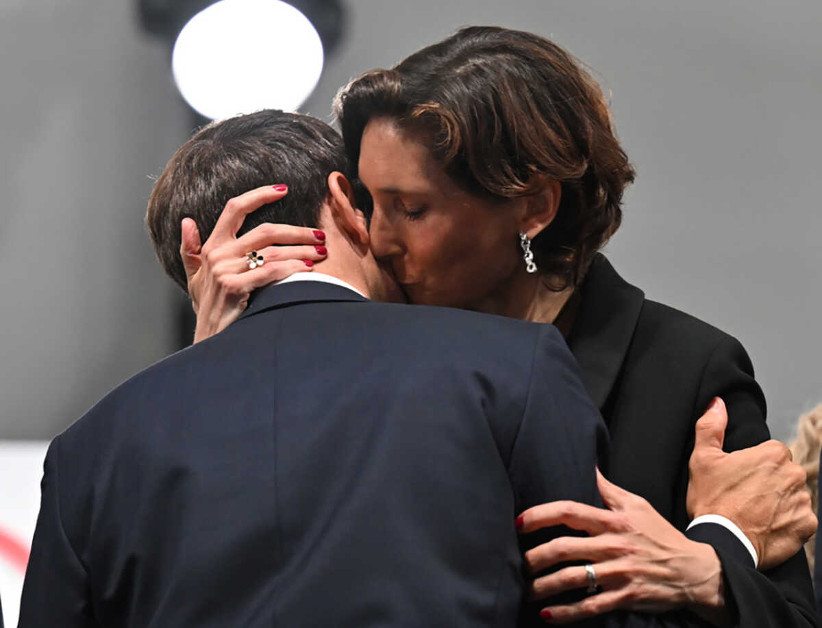 Αμελί Ουντεά Καστερά: Πρώην τενίστρια και τρίτεκνη η Γαλλίδα υπουργός Αθλητισμού που φίλησε «παθιασμένα» τον Μακρόν