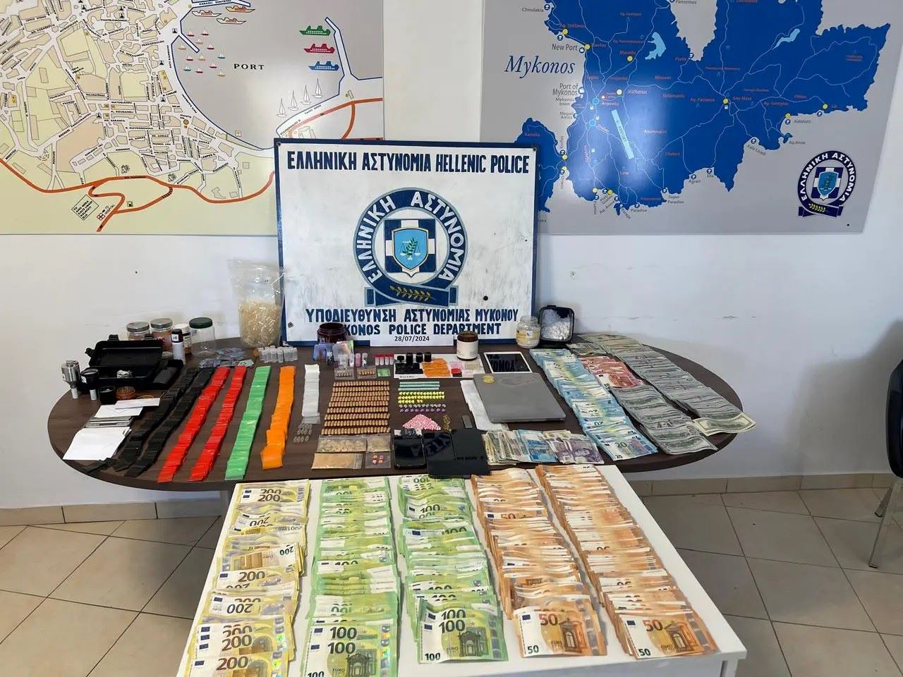 Μύκονος: «Φρένο» της ΕΛ.ΑΣ. σε εκληματική οργάνωση που έκανε delivery ναρκωτικών – Τρεις συλλήψεις