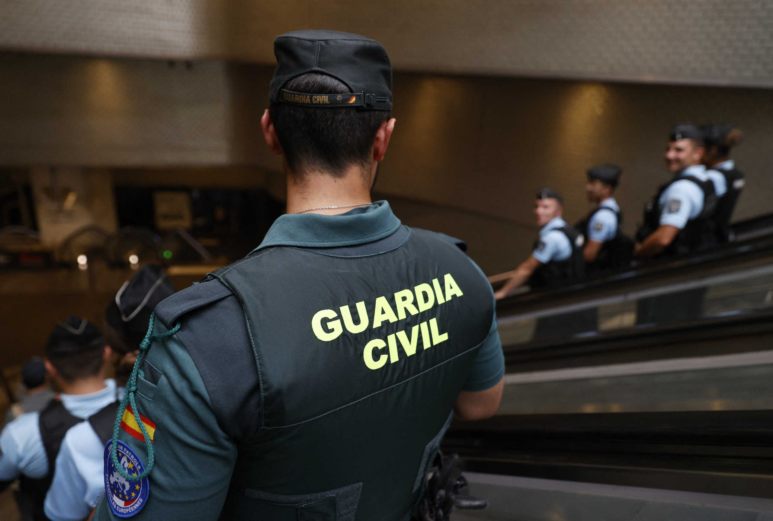 Paris 2024 Olympics - Paris 2024 Olympics Preview - Paris, France - July 22, 2024 Spanish police and French gendarmerie are pictured at the Chatelet Les Halles train station, ahead of the Paris 2024 Olympics REUTERS