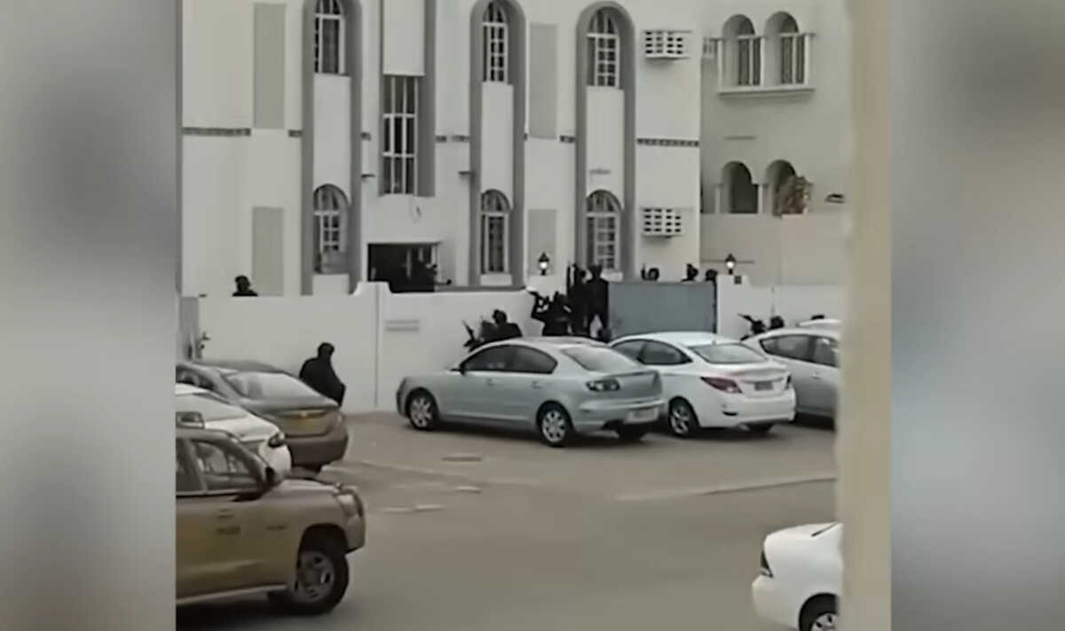 Τραγωδία στο Ομάν με εννιά νεκρούς και 28 τραυματίες από πυροβολισμούς κοντά σε τζαμί