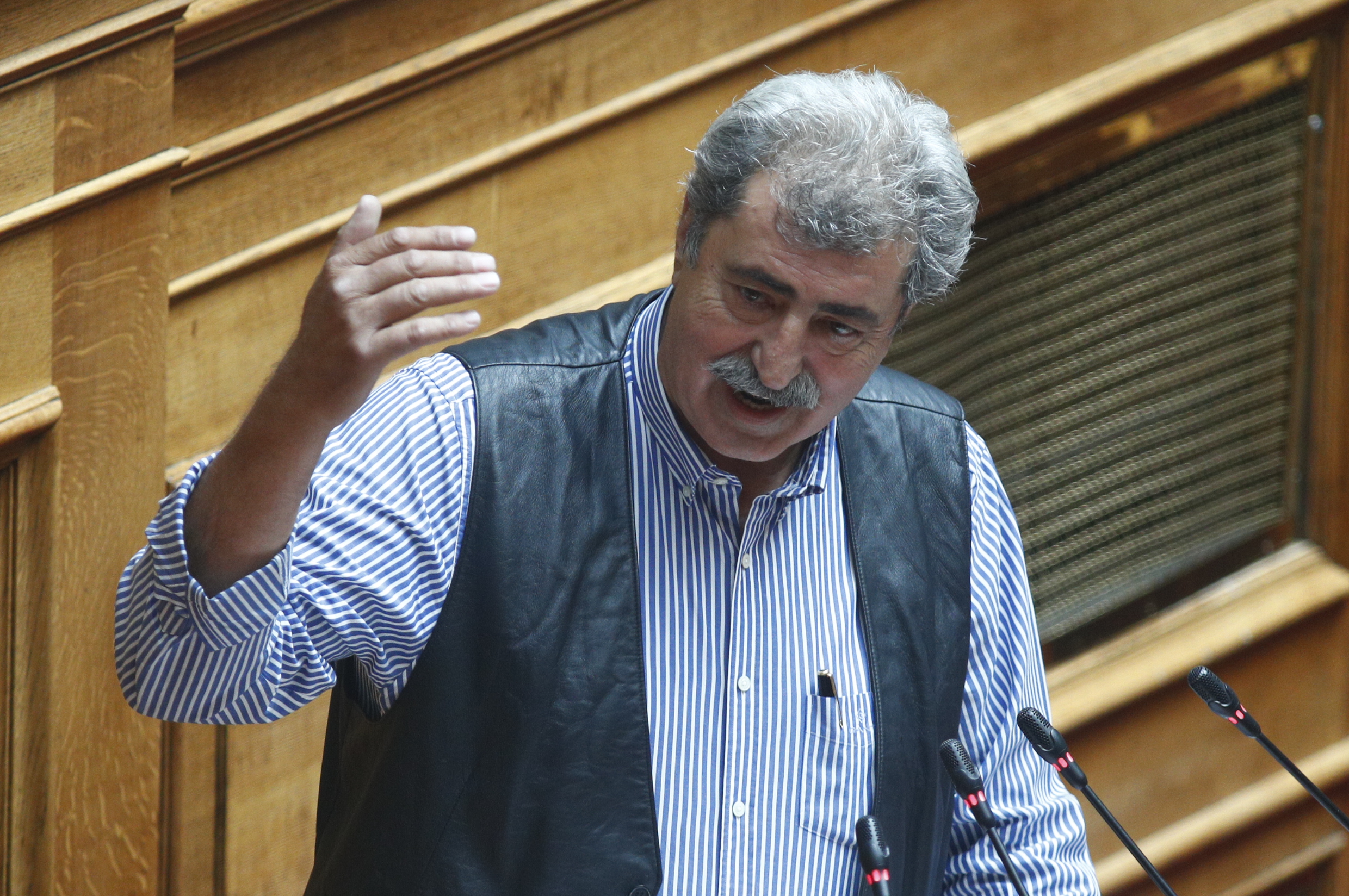 Ο Παύλος Πολάκης δηλώνει ΣΥΡΙΖΑ, αφήνει αιχμές κατά της Λινού και παραπέμπει σε ξεκαθάρισμα στο συνέδριο