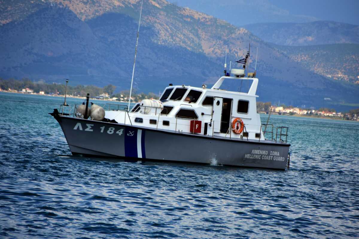 Χίος: Πυροβολισμοί κατά λιμενικών από σκάφος που μετέφερε μετανάστες