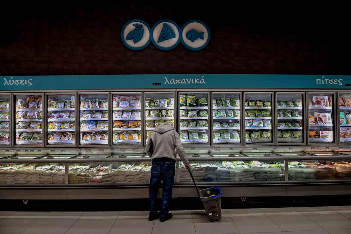 Θεοδωρικάκος: Οι τιμές στα σουπερμάρκετ αποκλιμακώνονται – Εντείνονται οι έλεγχοι στην αγορά