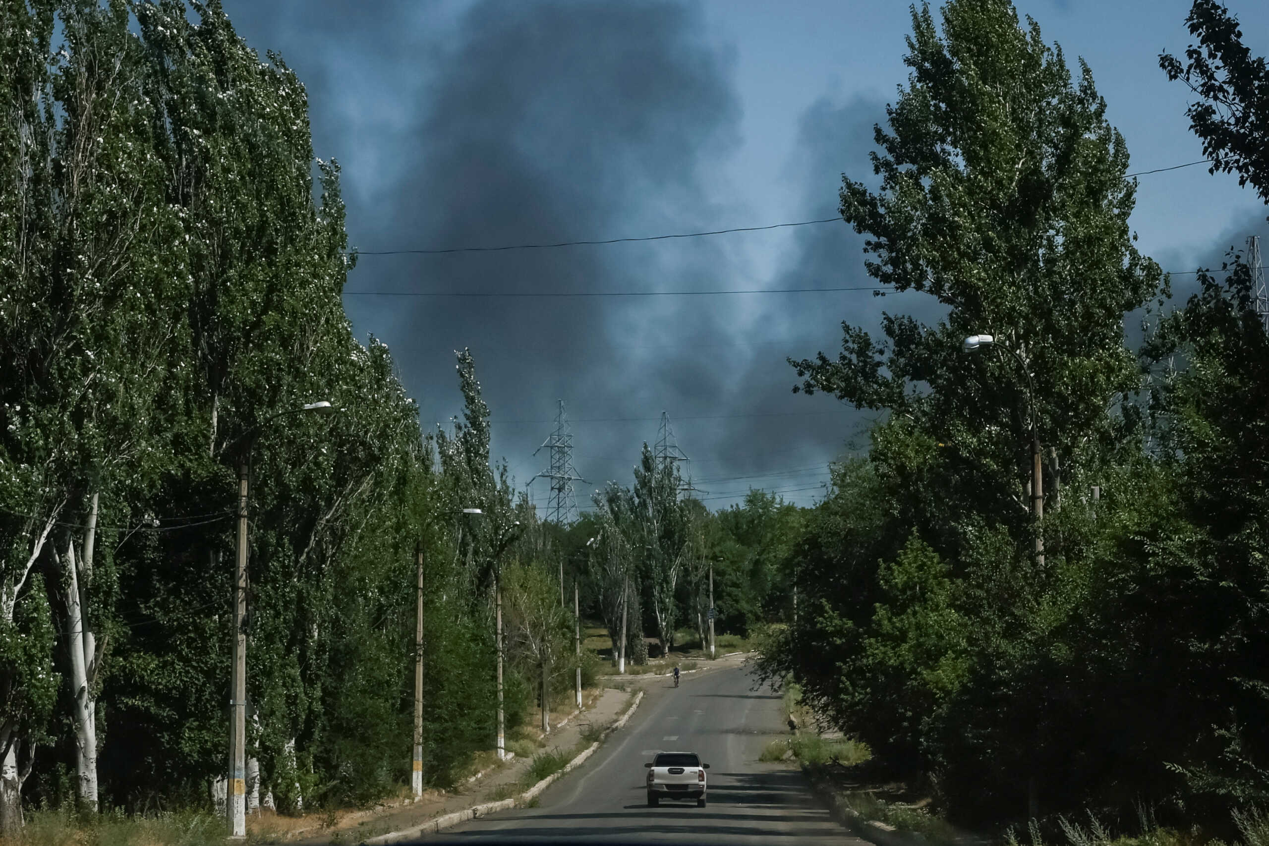 Τραγωδία στην Ουκρανία με 14 νεκρούς από σύγκρουση πετρελαιοφόρου με μίνι βαν – Σε σοβαρή κατάσταση ο μοναδικός επιζών
