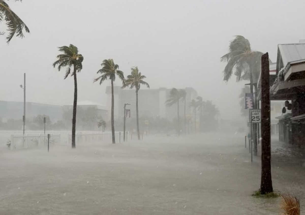 ΗΠΑ: Νεκρός 13χρονος από την τροπική καταιγίδα «Ντέμπι» στη Φλόριντα – Νέες φωτογραφίες και βίντεο