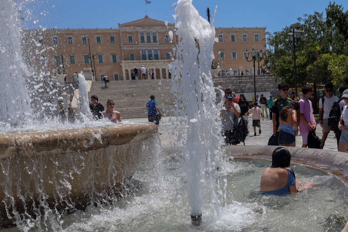 Καιρός σήμερα: Ζέστη με τον υδράργυρο έως τους 38 βαθμούς και ισχυρούς ανέμους