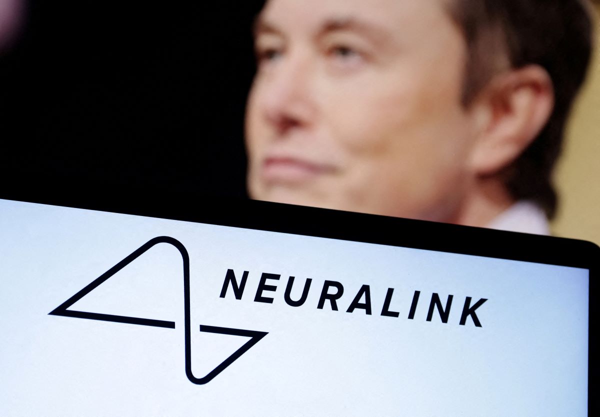 Η Neuralink του Έλον Μασκ εμφύτευσε τσιπ εγκεφάλου και σε δεύτερο ασθενή  