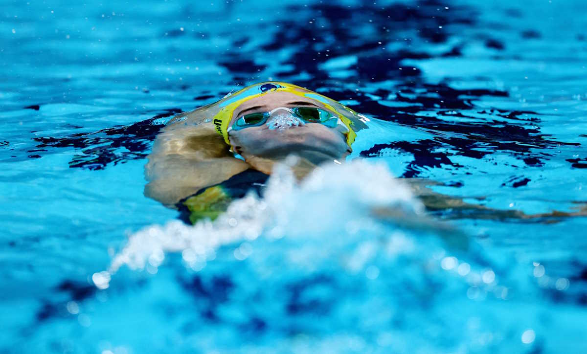 Paris 2024 Olympics - Swimming - Women's 4 x 100m Medley Relay Final - Paris La Defense Arena, Nanterre, France - August 04, 2024. Kaylee McKeown of Australia in action. REUTERS