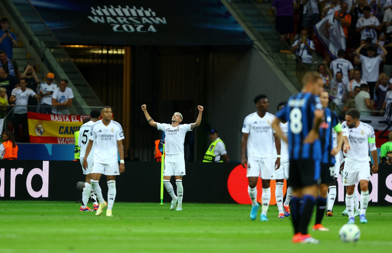 Soccer Football - Super Cup - Real Madrid v Atalanta - National Stadium, Warsaw, Poland - August 14, 2024 Real Madrid's Federico Valverde celebrates scoring their first goal REUTERS