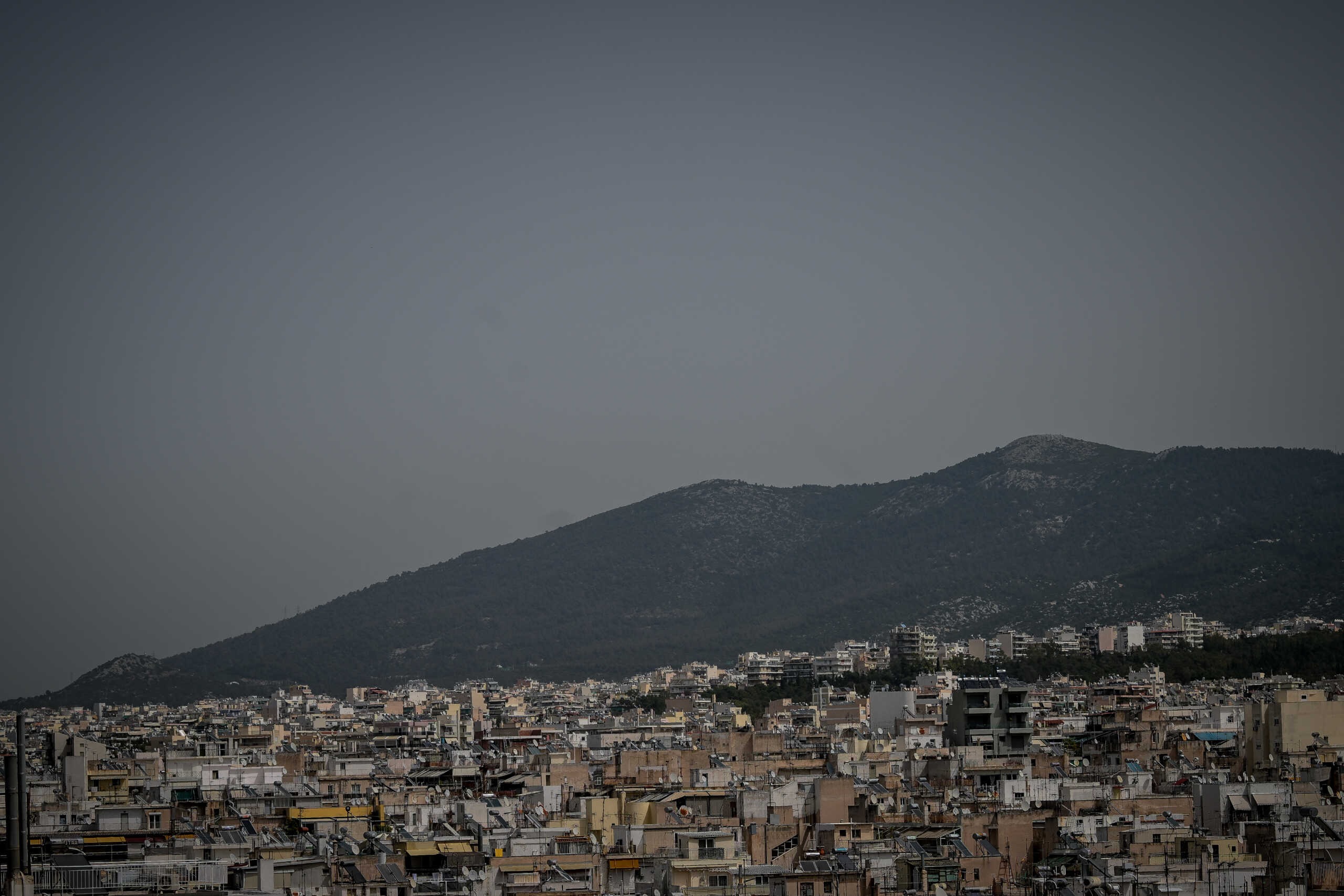 Οι πυροσβέστες, οι… κεντρικοί τραπεζίτες και η λογική των «δεδομένων» της πυρκαγιάς