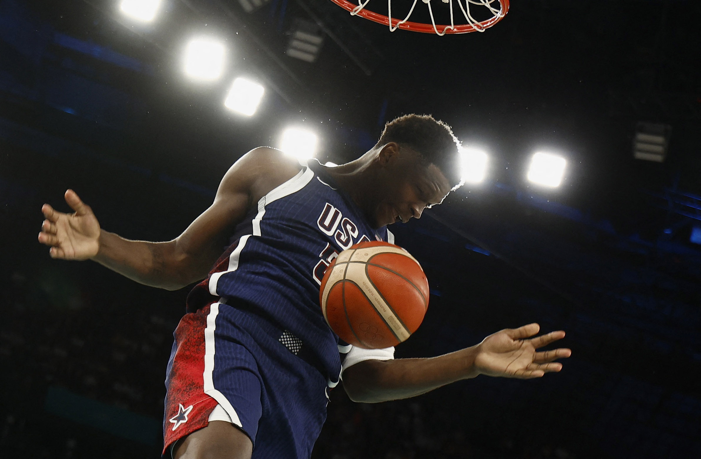 Paris 2024 Olympics - Basketball - Men's Quarterfinal - Brazil vs United States - Bercy Arena, Paris, France - August 06, 2024. Anthony Edwards of United States in action. REUTERS