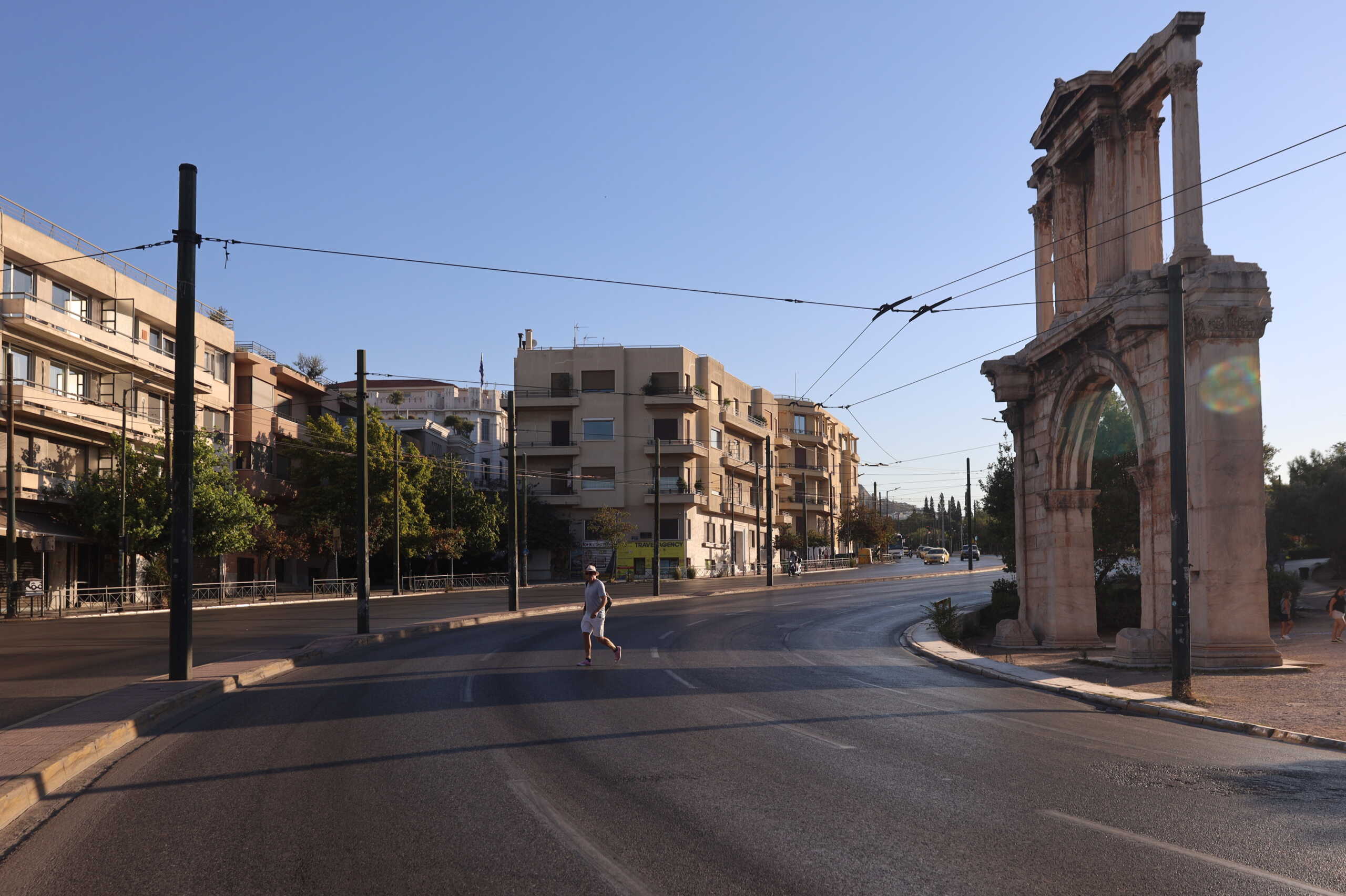 Άδεια η Αθήνα τον Δεκαπενταύγουστο. Πέμπτη 15 Αυγούστου 2024  (ΓΙΑΝΝΗΣ ΠΑΝΑΓΟΠΟΥΛΟΣ