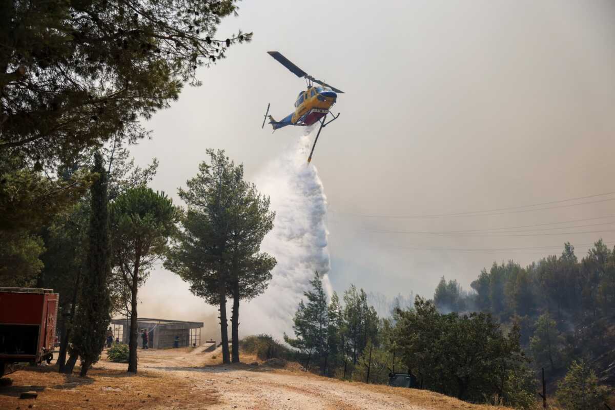 Φωτιά στην Αττική: Στέλνουν βοήθεια Σερβία, Ρουμανία και Τουρκία