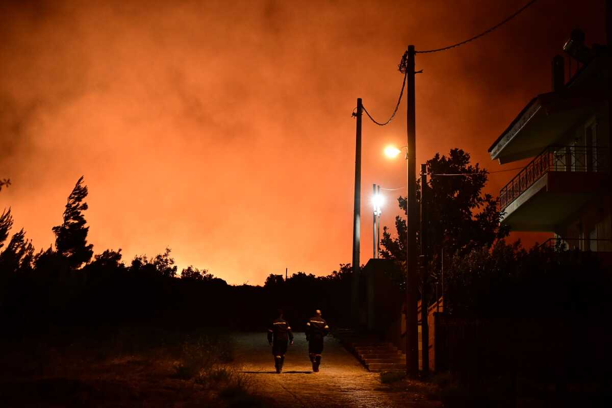 Φωτιά στην Αττική: Αναζωπύρωση και στο Αστεροσκοπείο λέει η δήμαρχος Πεντέλης