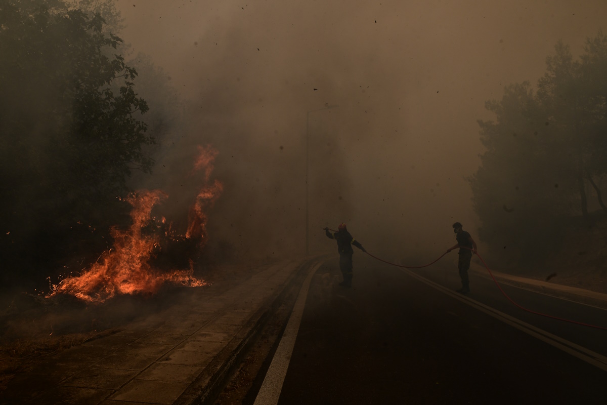 Φωτιές στην Αττική: Πράσινο φως για την 6μηνη παράταση των πληρωμών των πληγέντων προς το Δημόσιο