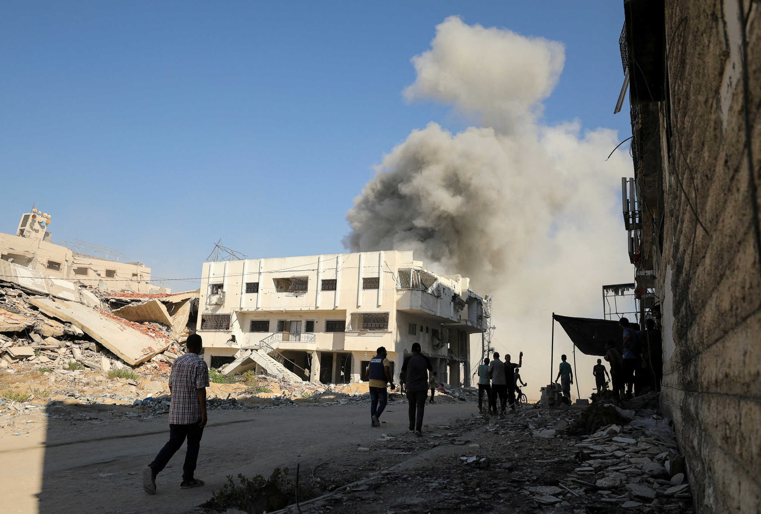 Smoke rises following an Israeli strike, amid the Israel-Hamas conflict, in Gaza City, August 21, 2024. REUTERS