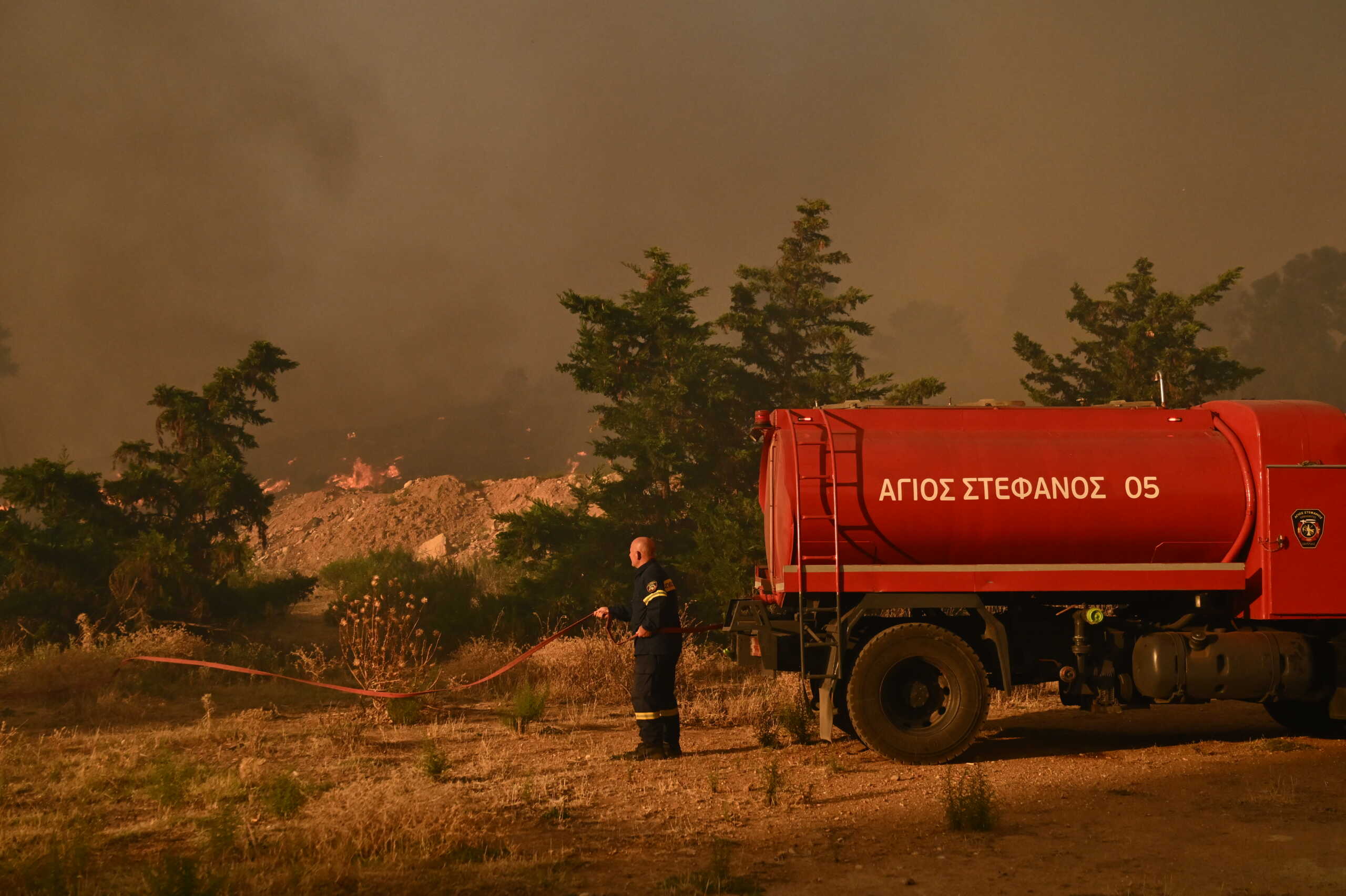 Φωτιές στην Ελλάδα: Μειώνονται οι δαπάνες για δασοπροστασία και πυρόσβεση ενώ αυξάνονται οι πυρκαγιές