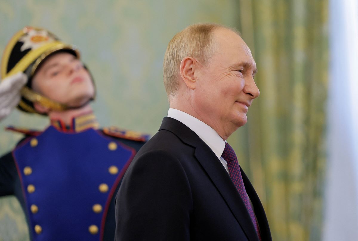 Ο Πούτιν έδωσε χάρη με διατάγματα στους 13 κρατούμενους που έφτασαν στη χώρα