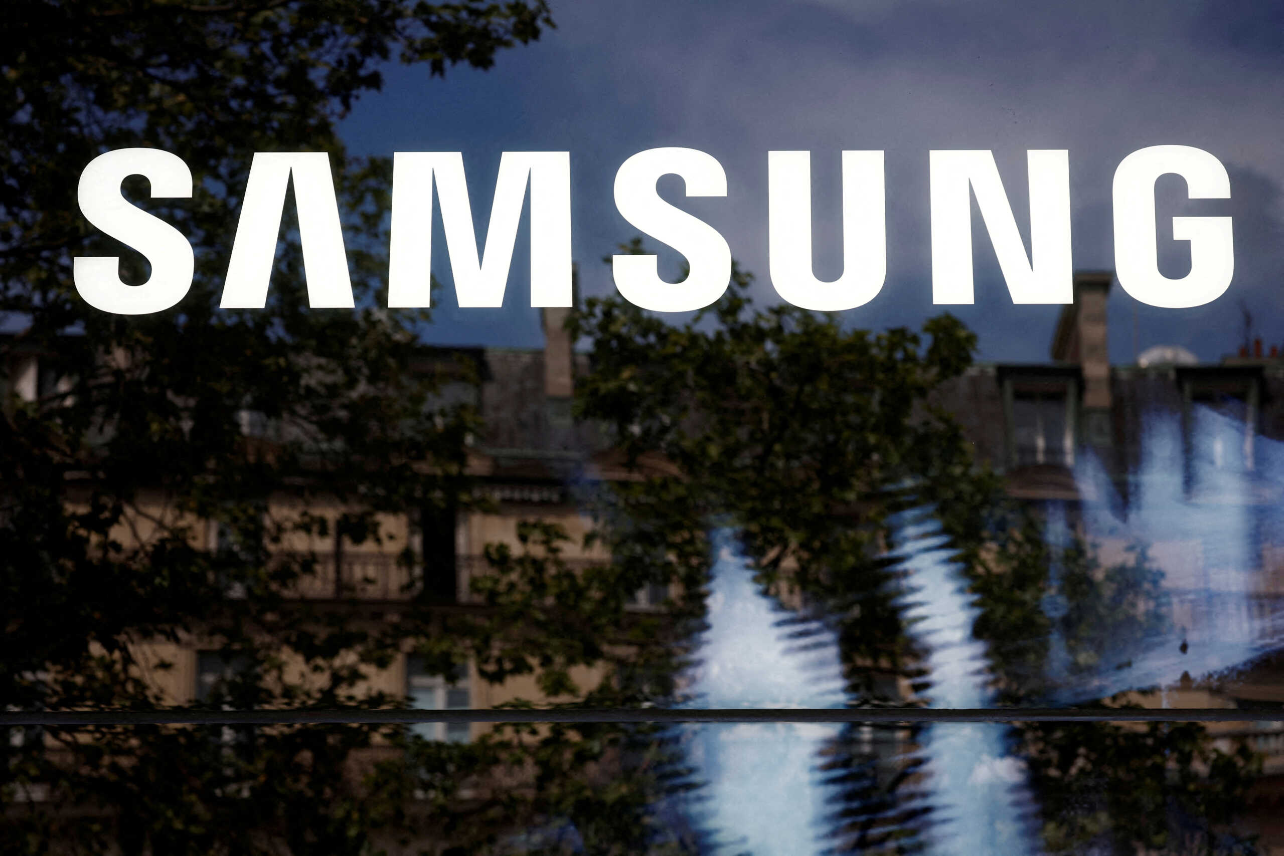 Η Samsung κυκλοφόρησε κάρτες microSD 1TB που αποθηκεύουν μέχρι 400.000 εικόνες