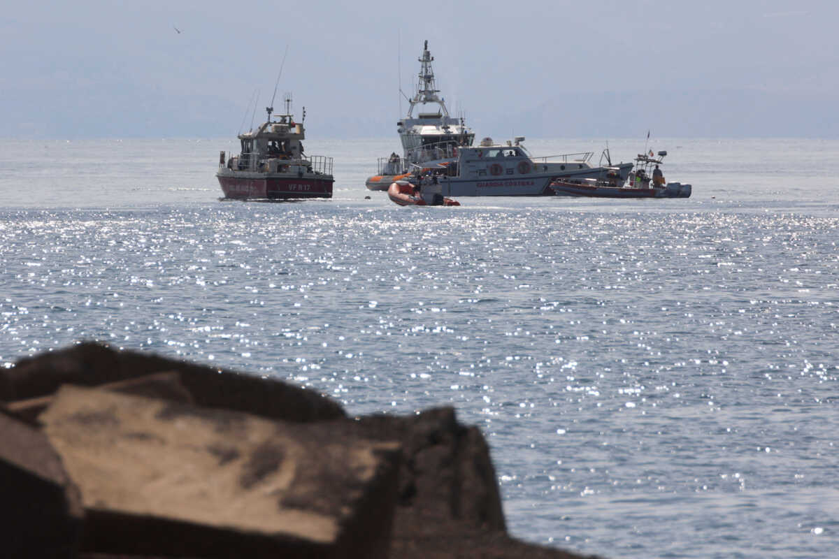 Σικελία: Ένας νεκρός και 6 αγνοούμενοι από το ναυάγιο του ιστιοφόρου γιοτ Bayesian – Βίντεο σοκ από τον ανεμοστρόβιλο