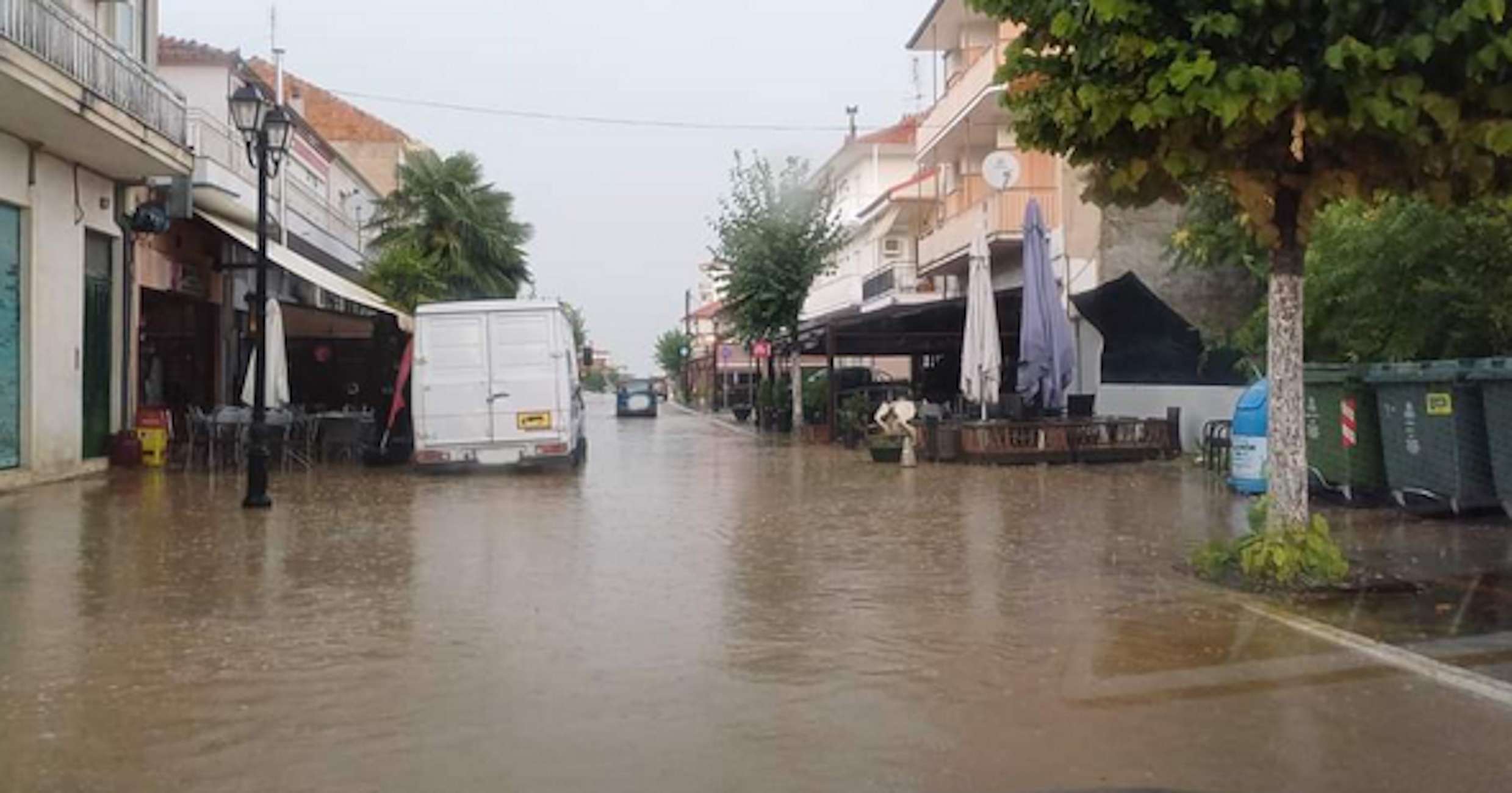 Κοζάνη: Χαλαζόπτωση, βροχή και πλημμύρες στο Μικρόβαλτο Σερβίων