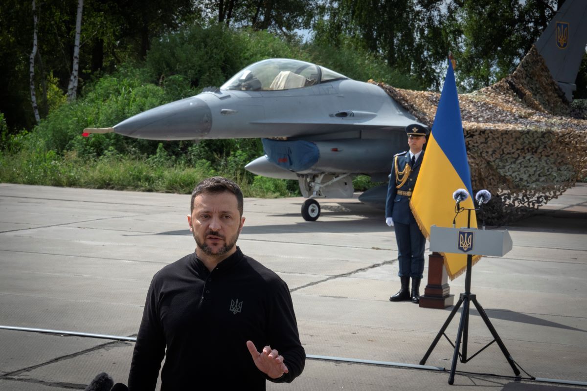 «Τα F-16 βρίσκονται στην Ουκρανία, τα καταφέραμε» ανακοίνωσε ο Ζελένσκι