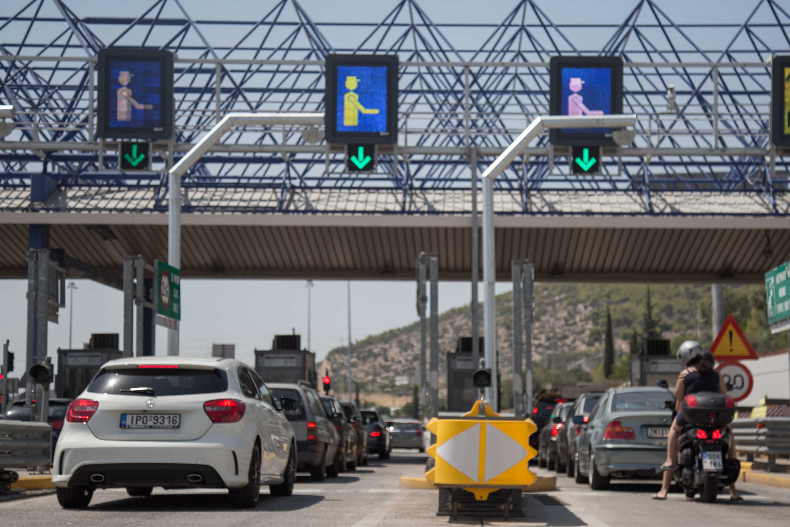 Αττική Οδός: Στα 2,50 ευρώ τα διόδια,  απαλλάσσονται οι πολίτες ΑμεΑ – Άμεσα στην Βουλή η νέα σύμβαση παραχώρησης