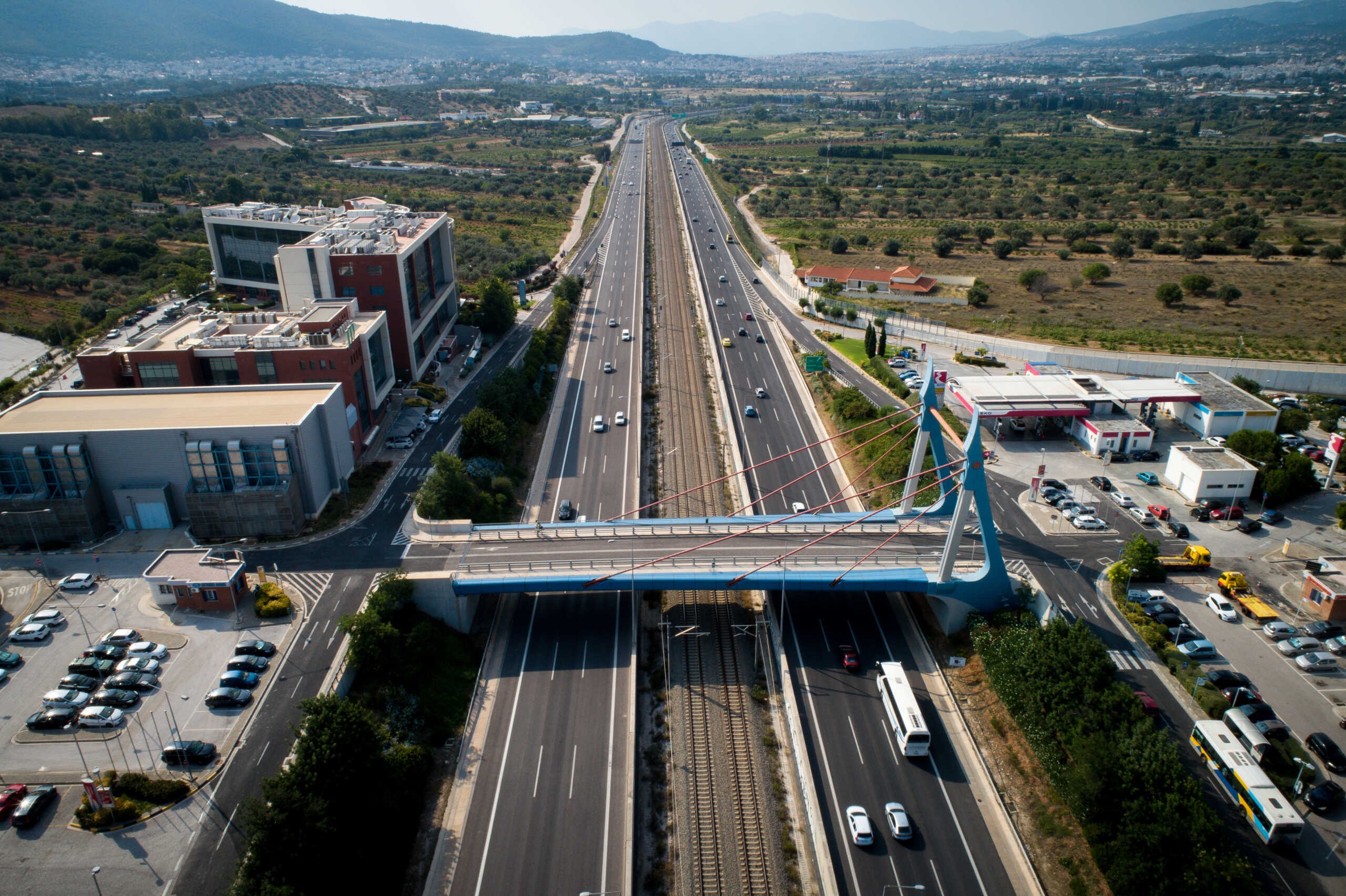 Αττική Οδός: Κατατέθηκε στη Βουλή η σύμβαση για τη χρηματοδότηση, λειτουργία, συντήρηση και εκμετάλλευσή της