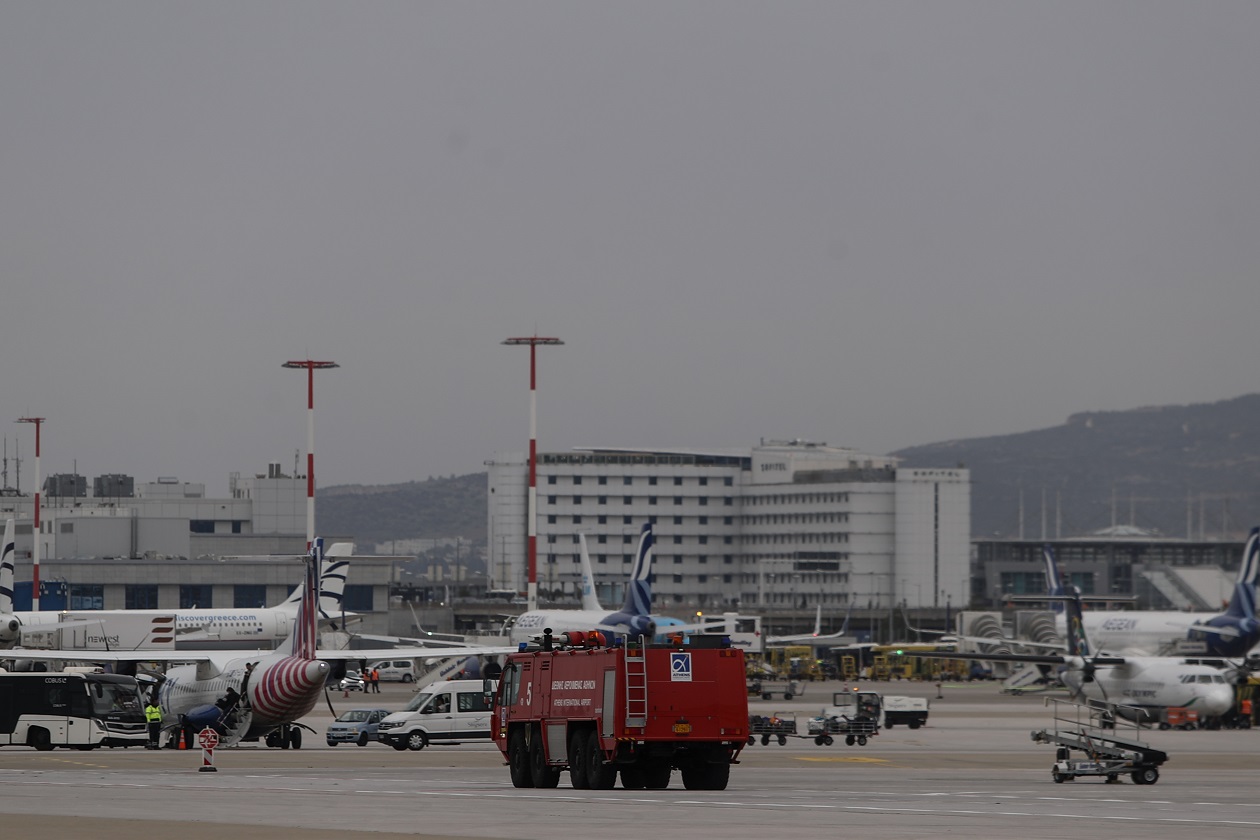 Ελευθέριος Βενιζέλος: Αναγκαστική προσγείωση αεροσκάφους, είχε ράγισμα στον ανεμοθώρακα