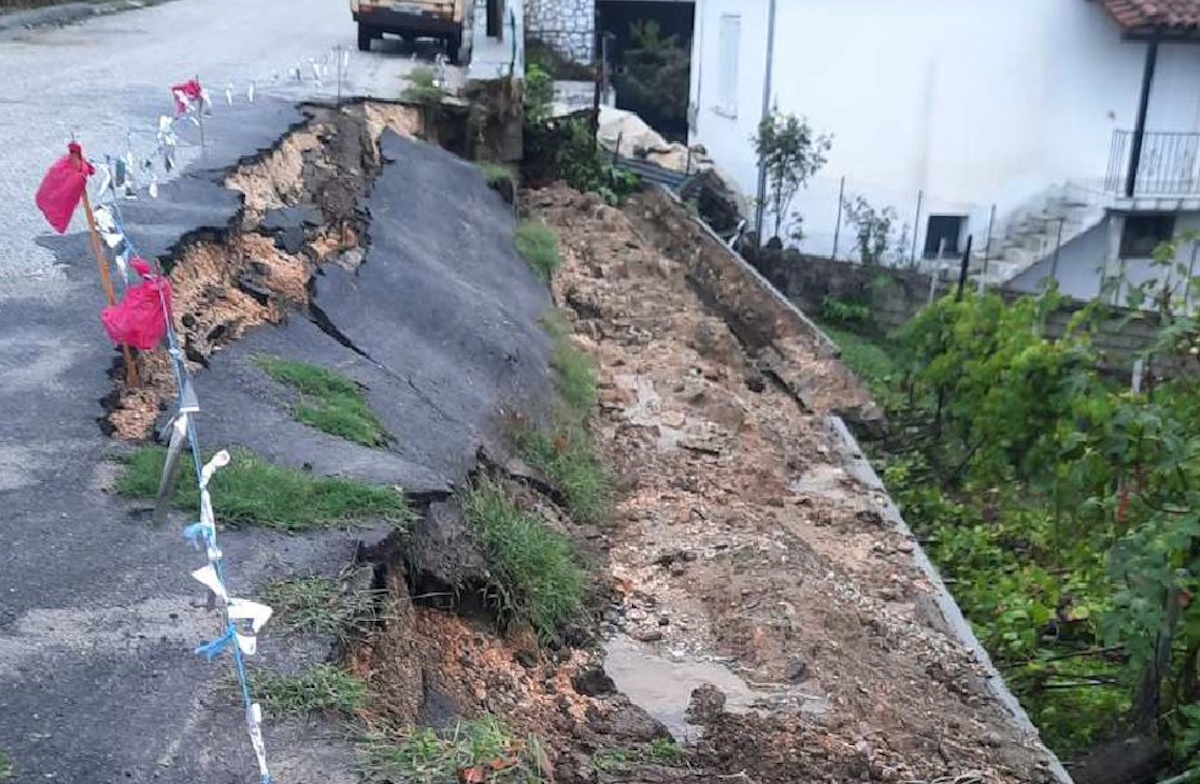 Κακοκαιρία: Προβλήματα στην Καλαμπάκα και σε χωριά του Δήμου Μετεώρων