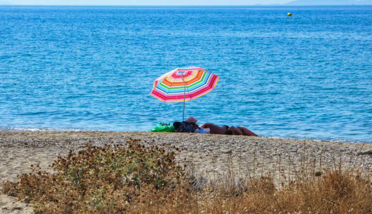 Καλοκαίρι με θερμοκρασίες πάνω από 30 βαθμούς Κελσίου μέχρι την Κυριακή - «Βουτιά» 5°C τη Δευτέρα