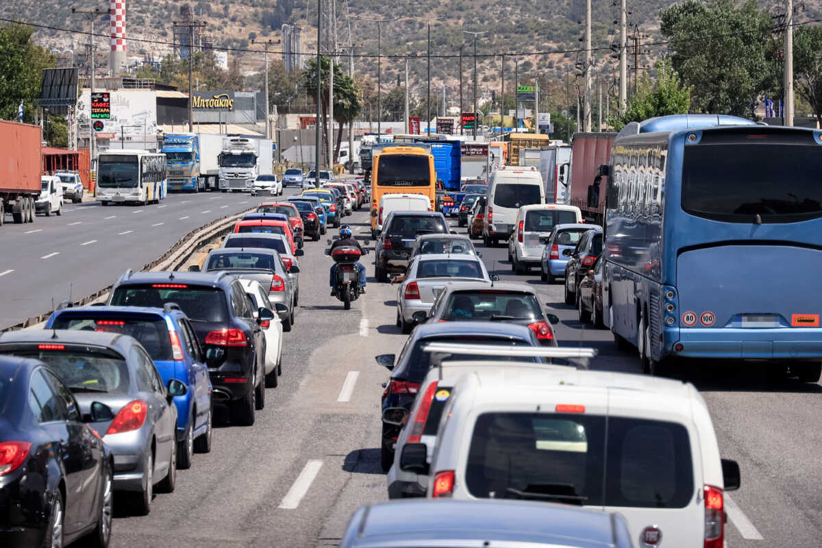 Κίνηση στους δρόμους: Μποτιλιάρισμα στον Κηφισό λόγω ακινητοποιημένου οχήματος