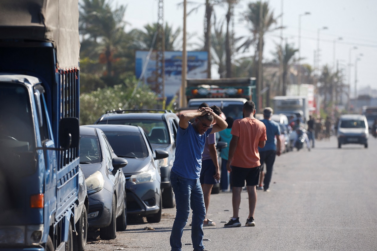 Λίβανος: Πάνω από 274 νεκροί από τις ισραηλινές επιθέσεις – Με ρουκέτες σε στρατιωτικές βάσεις απαντά η Χεζμπολάχ