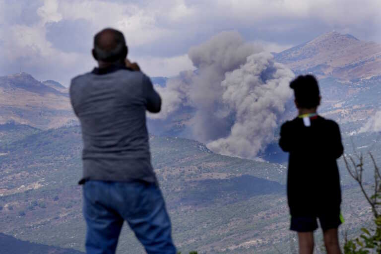 Το Ισραήλ ετοιμάζεται για μεγάλο χτύπημα από τη Χεζμπολάχ τις επόμενες ώρες – Συνεχίζει το σφυροκόπημα στον Νότιο Λίβανο