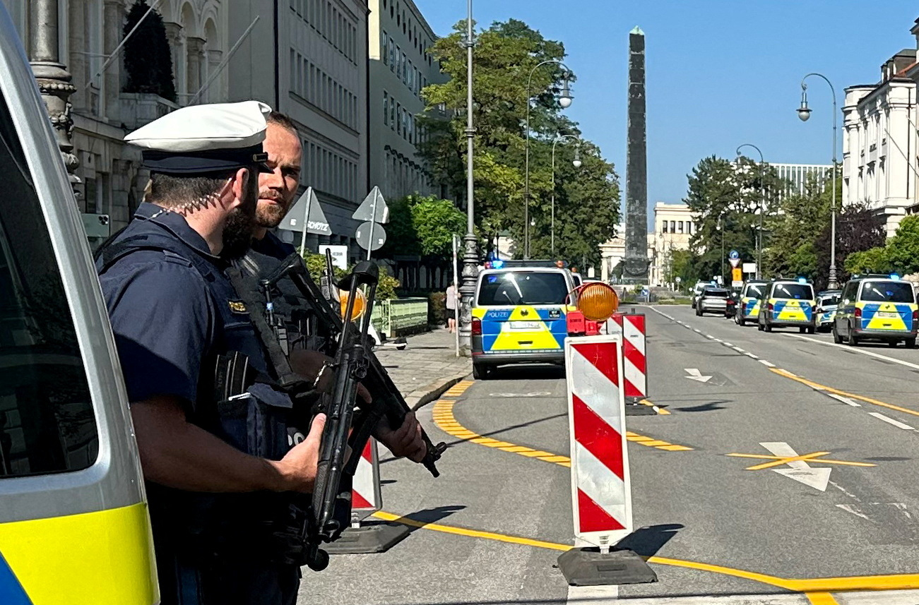 Γερμανία: Γνωστός στις αυστριακές, αλλά όχι στις γερμανικές αρχές ο δράστης της επίθεσης στο Μόναχο