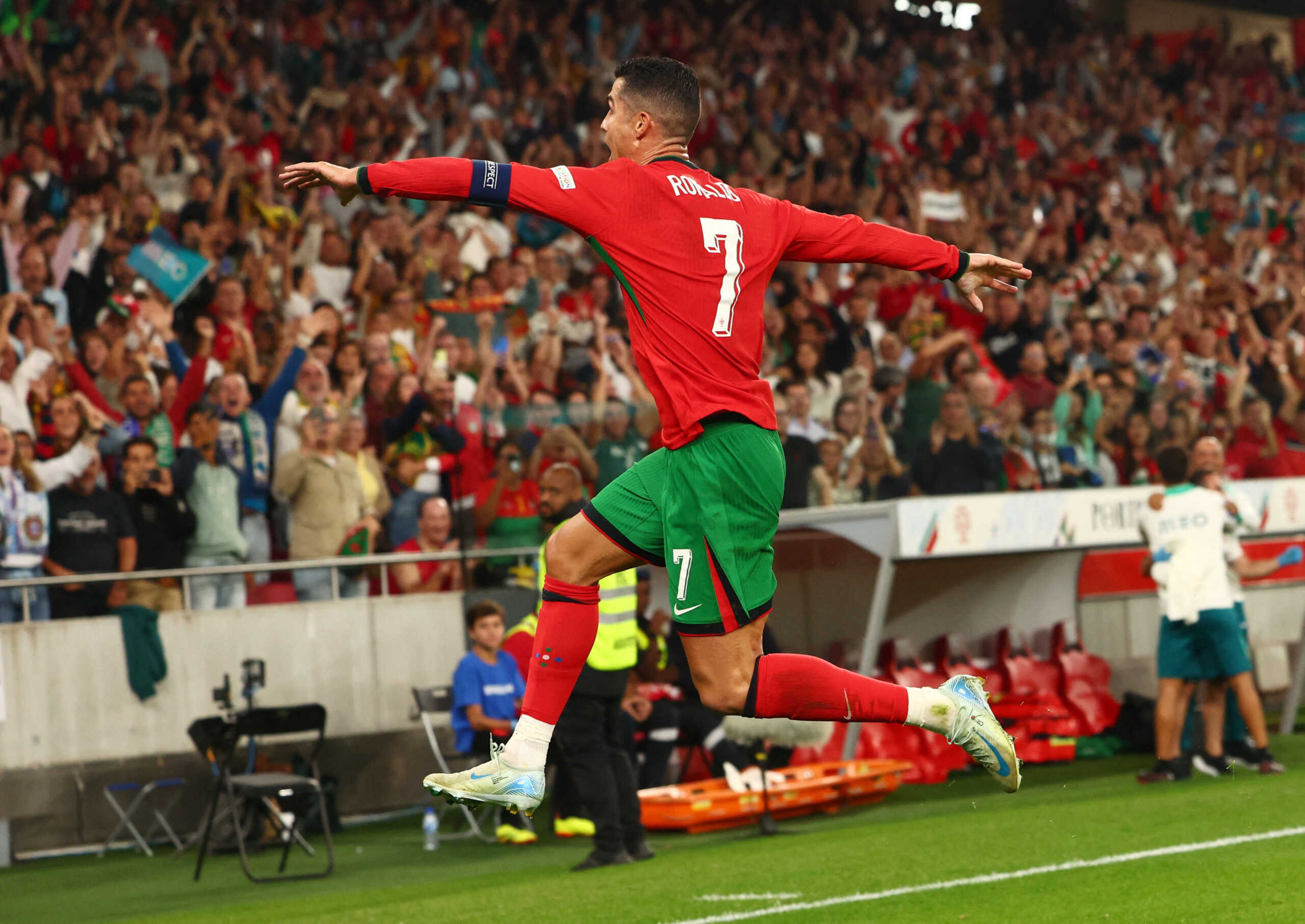 Soccer Football - Nations League - League A - Group 1 - Portugal v Scotland - Estadio da Luz, Lisbon, Portugal - September 8, 2024 Portugal's Cristiano Ronaldo celebrates scoring their second goal REUTERS