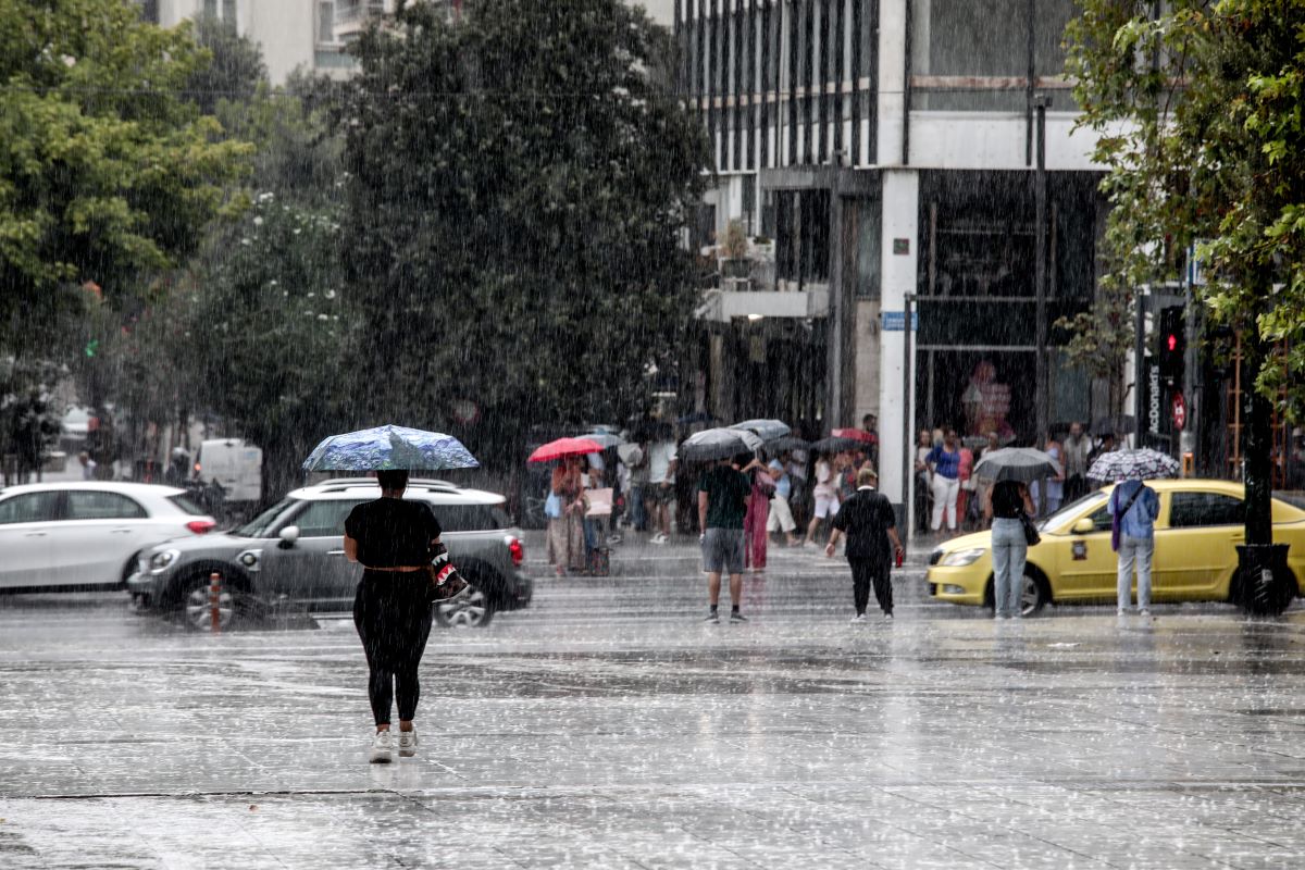 Καιρός: Αλλάζει το σκηνικό με πτώση της θερμοκρασίας και βροχές – Πού και πότε θα σημειωθούν καταιγίδες