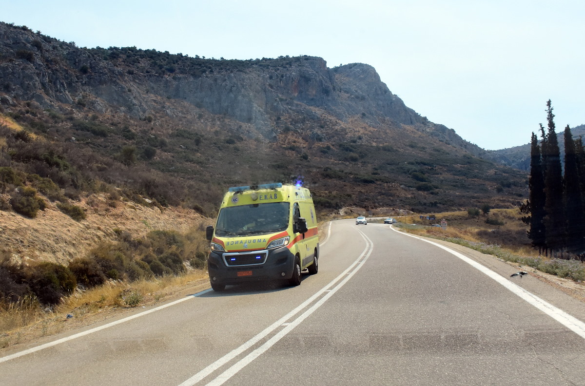 Χανιά: Στο νοσοκομείο 13χρονη σε κατάσταση μέθης